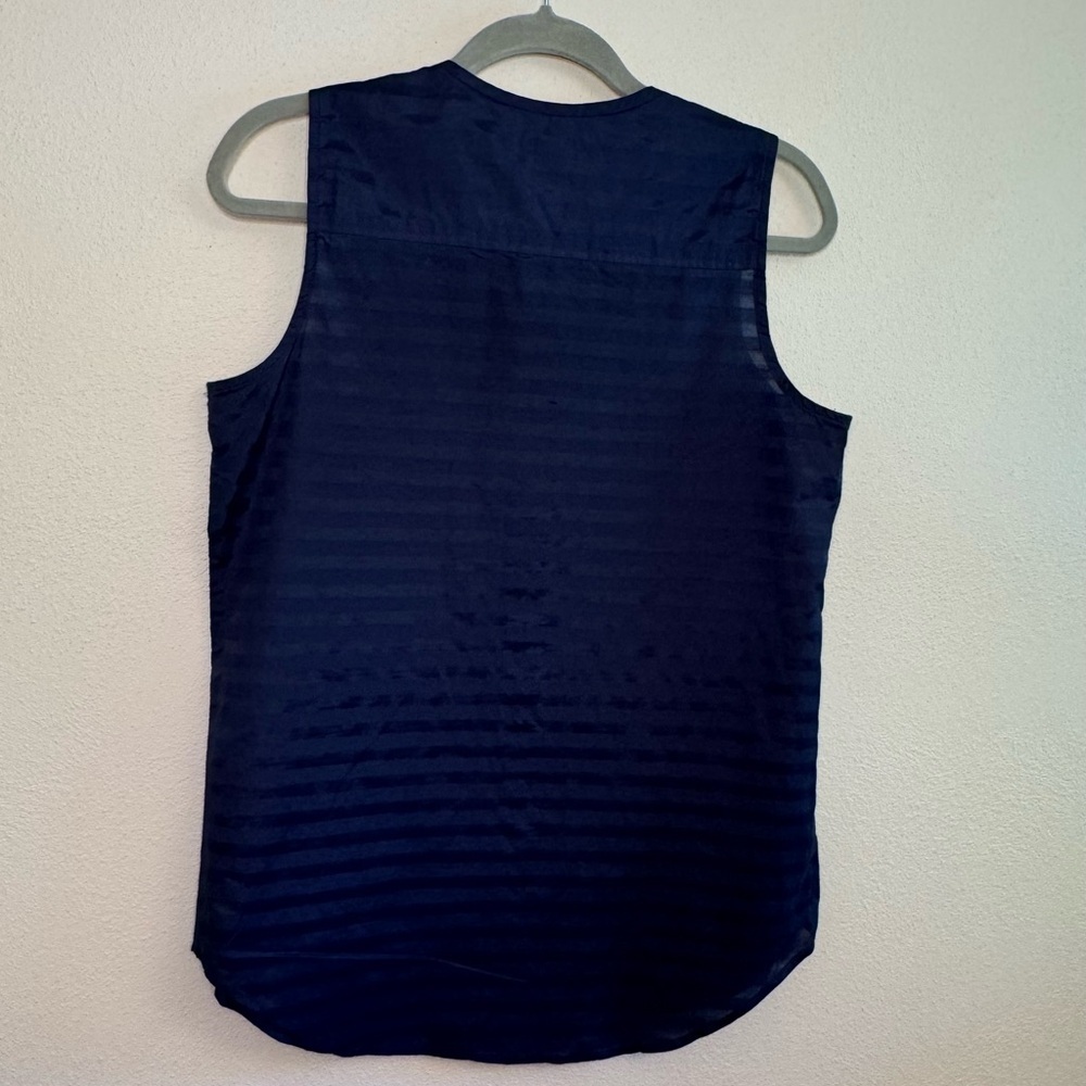 Theory Navy Blue Sleeveless Button Up Blouse - Picture 7 of 16